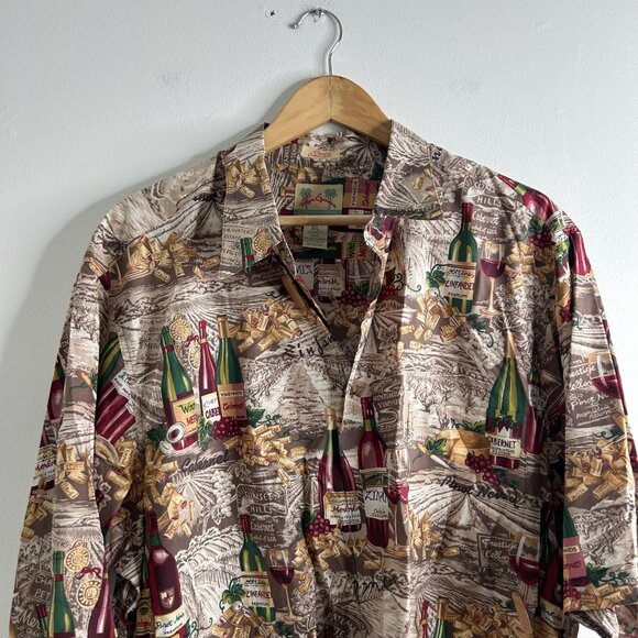 Reyn Spooner Shirt Mens XL Brown Wine Bottles Corks Vineyards Hawaiian Button Up - Picture 3 of 7